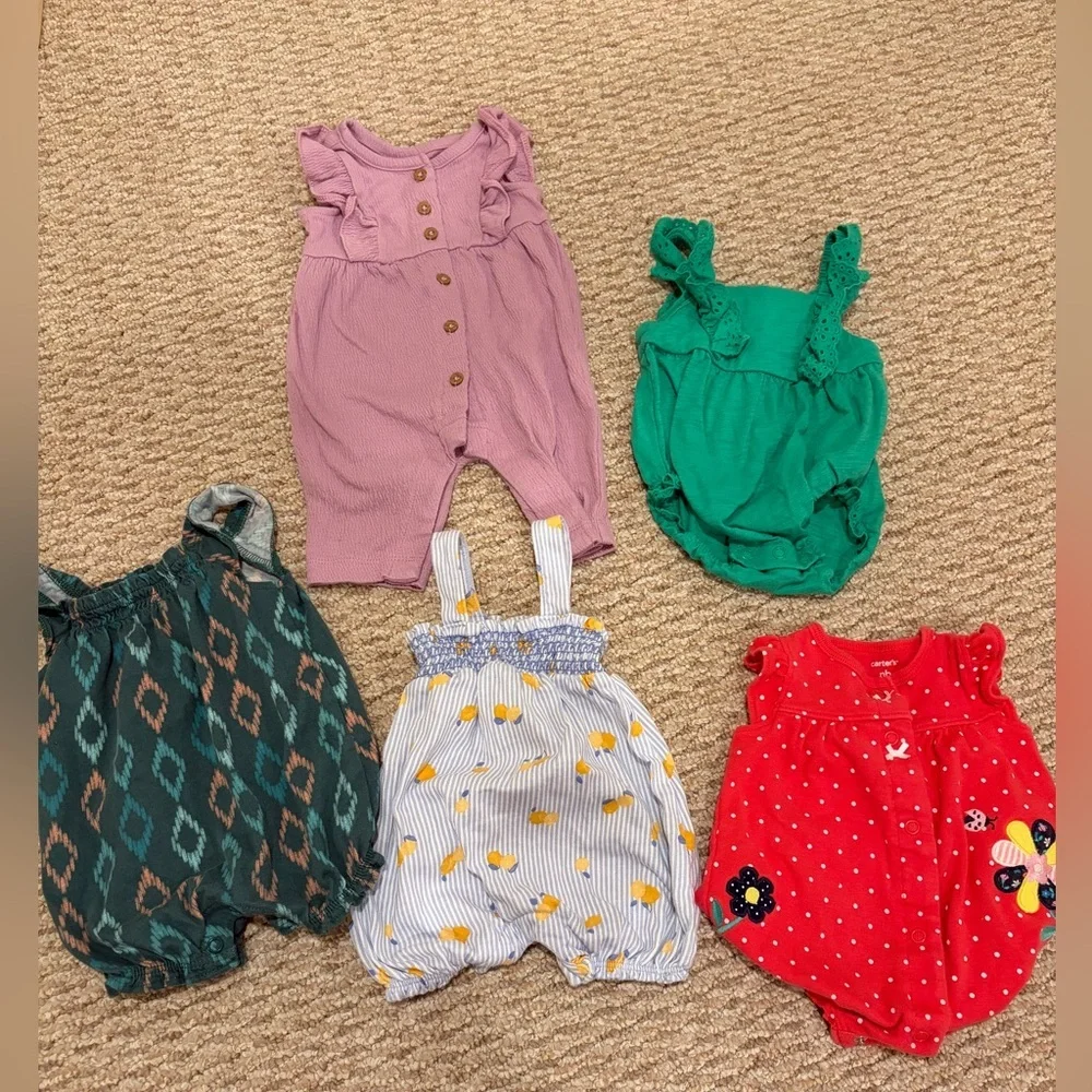 Carter’s Newborn Baby Girl Clothing Set of 4 Rompers and One Sleeveless Onesie - Picture 2 of 13